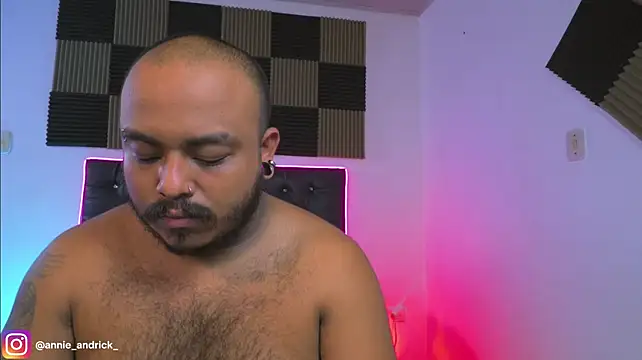 _Annie_Andrick_'s Live XXX Chat