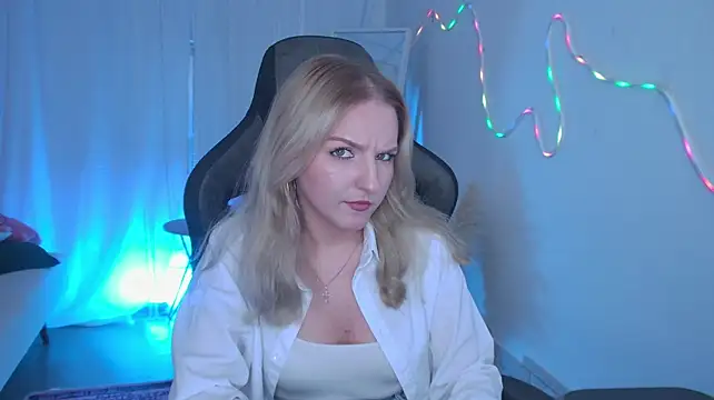 ViolaMore's Live XXX Chat