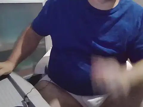 iron_boy80 Chat XXX live