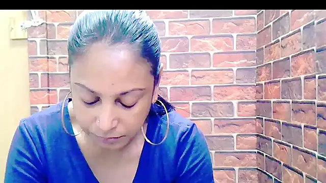 indian_spice_girl's Live XXX Chat