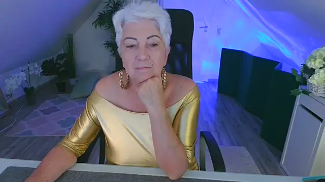 LovelyHelena live XXX chat
