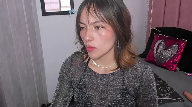 XXX chat uživo modela LIA__MILLER_