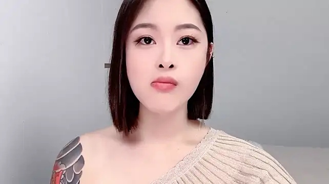 Ivy_360 Pertunjukan Webcam
