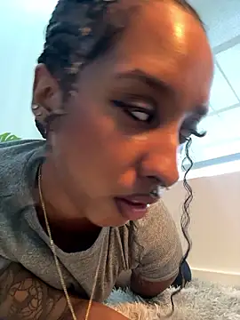 Your_Parisn Live XXX chat