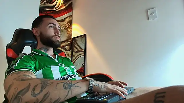 Luke_davis01 Chat XXX in diretta