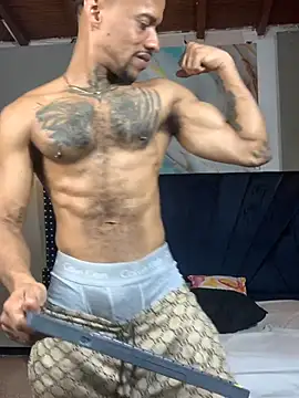 Salomon_koude's Live XXX Chat