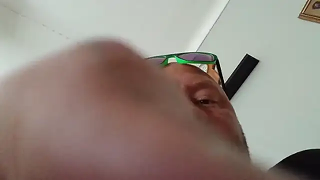 Swinet1985 webcam show