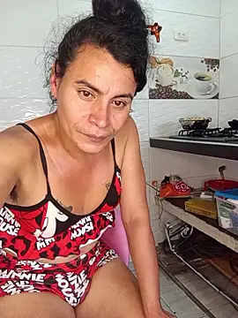 Chat +18 de zamarasexy ao vivo