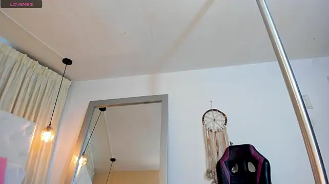 Samantha_Lenox live XXX chat