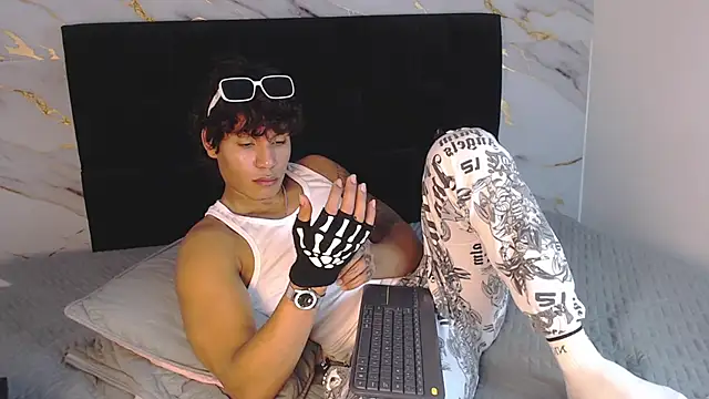 MaximilianRoth – webcam-show