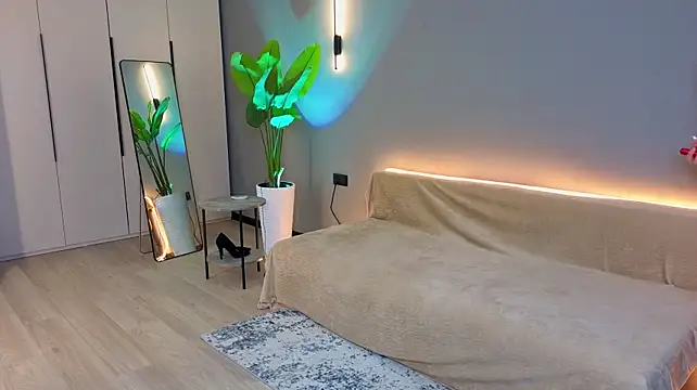 linakorvin's Live XXX Chat
