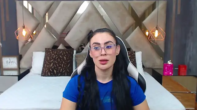 MartinaaFit's Live XXX Chat