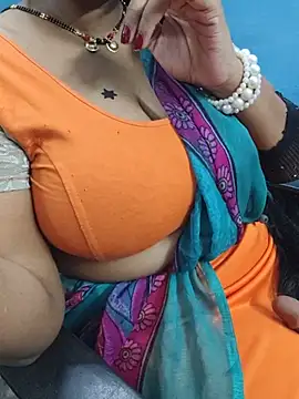 צ'אט XXX בשידור חי של Tamil_Vennila_