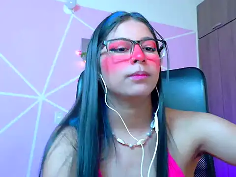 _ALLYSON18_'s Live XXX Chat