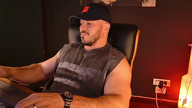AngeloEric Adlı Modelin Canlı XXX Sohbeti