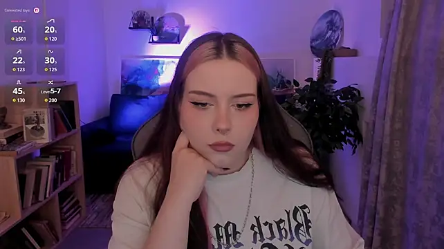 CoraMiel's Live XXX Chat