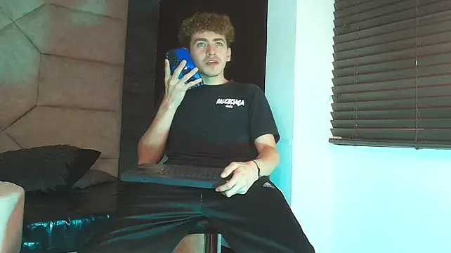 Tyler_Mcrey Шоу с уебкамера