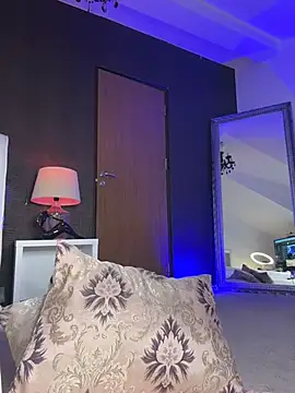 Chat +18 de BellaKarma ao vivo