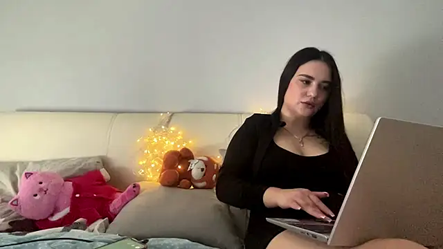 LucyLuxy Webcam show