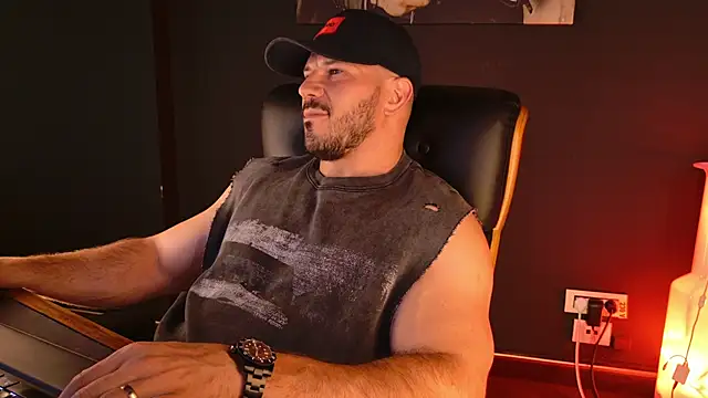 AngeloEric Chat XXX live