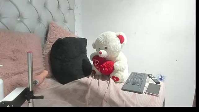 Chat +18 de brenda_sofia69 ao vivo