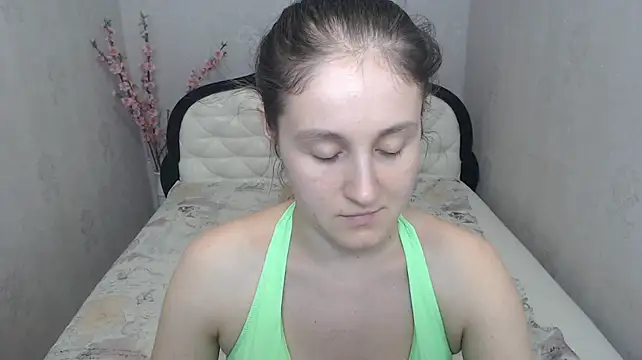 Holliy_Cooper live XXX chat