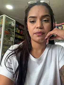 Sara-77 Live XXX-Chat