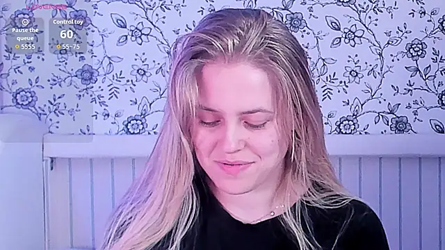 AngelAnty webcam show
