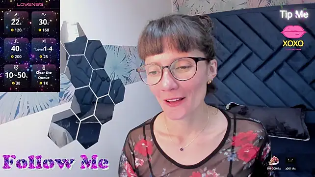 Valery_More__'s Live XXX Chat