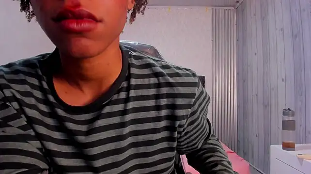 luccas_lowee Webcamshow