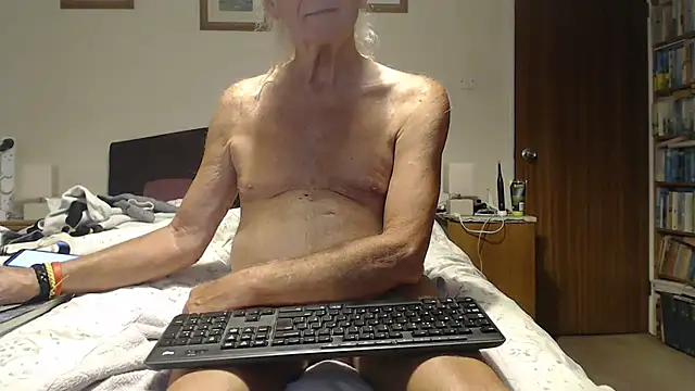 צ'אט XXX בשידור חי של WaverlyKernow