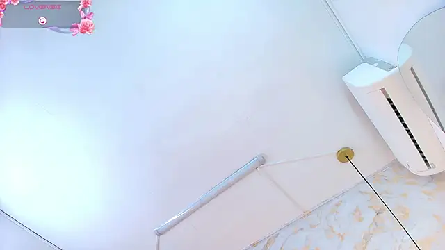 ariannaruiz's Live XXX Chat