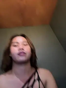 tiaraunniesparks Pertunjukan Webcam