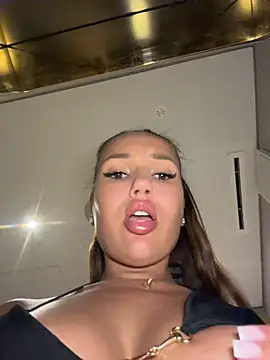 Syka0001 – Live XXX-chat