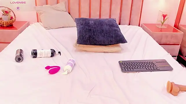 Zoe_Monrow Adlı Modelin Canlı XXX Sohbeti