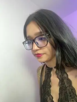 KarinaPalacios_ Adlı Modelin Canlı XXX Sohbeti