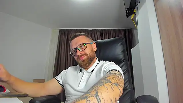 Chat XXX Live Findom_guy