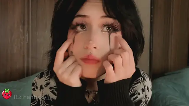 HannahSky_'s Live XXX Chat