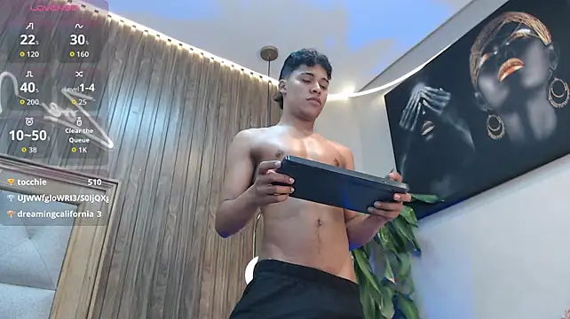 Chat +18 de Colby_driscoll ao vivo