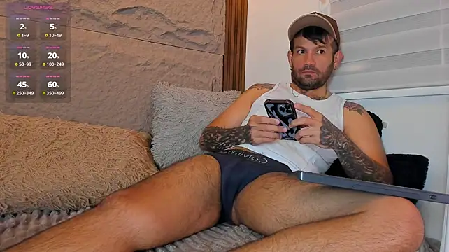 Онлайн чат XXX jonathan_rivers