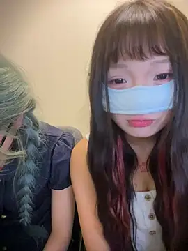 Chat +18 de Rocket-Girl ao vivo