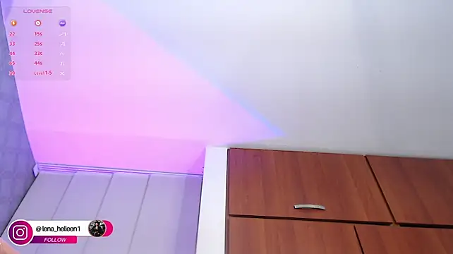 צ'אט XXX בשידור חי של Lena_helleen