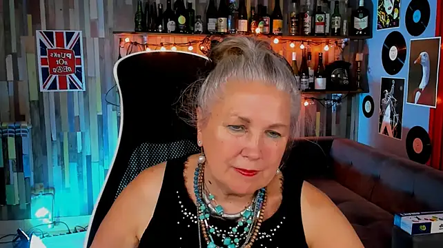 LilaMaharani Chat XXX in diretta