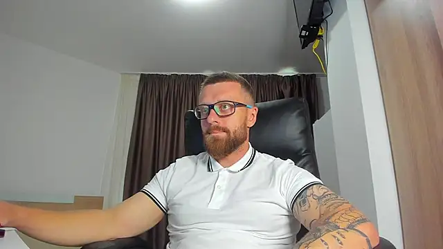 Онлайн чат XXX Findom_guy
