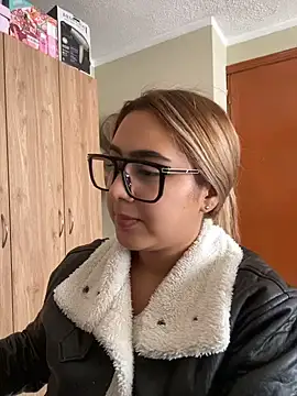 Miabonnett_'s Live XXX Chat