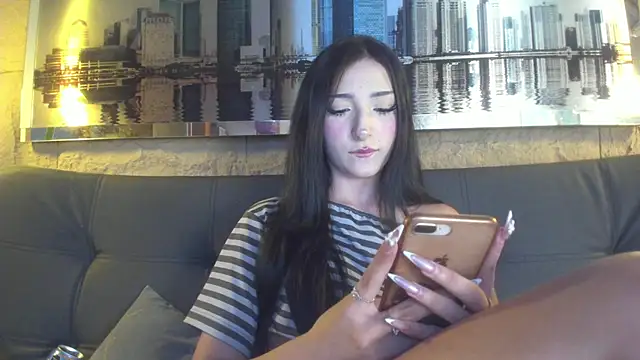 Chat +18 de liiilyrose ao vivo