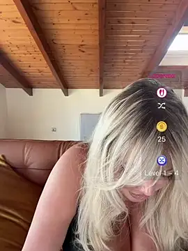 misstitmouseofficial's Webcam Show