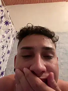 IvanScoott Adlı Modelin Canlı XXX Sohbeti