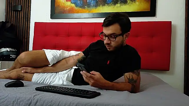 Santhiago_Jonnes élő XXX-chatje