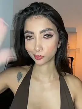 ValeriaVelvet Adlı Modelin Canlı XXX Sohbeti